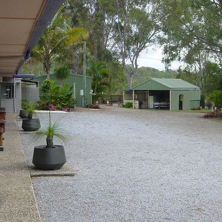 Greenacres Motel / Van Park Benaraby Luaran gambar